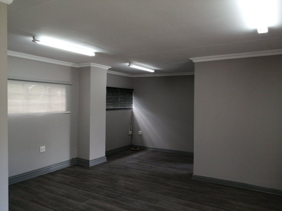 To Let commercial Property for Rent in Doorn Free State
